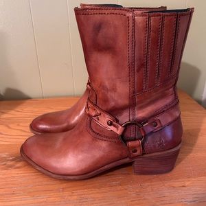Roan by Bed Stu boots
